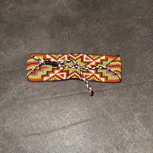 Handmade Beaded Bracelet With Geometric Star Pattern In Red Green & White Adjus - Picture 4 of 7